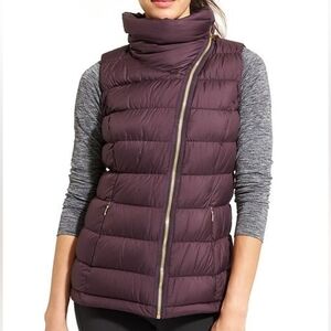 Athleta Downabout Down Zip up wild raisin Vest S